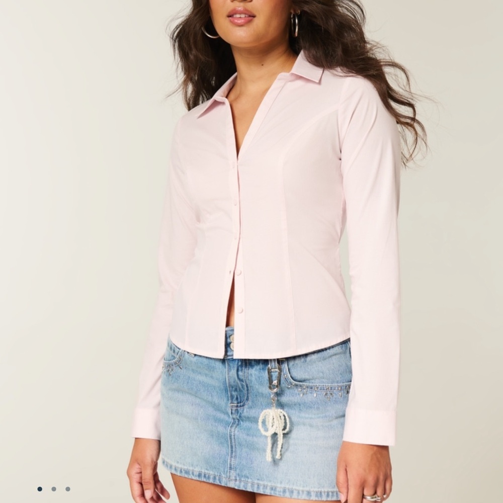 SOLD Hollister Light Pink Women's Button-Down Shirt